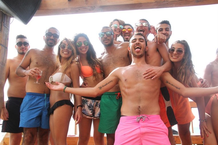 Cyan Beach Bar on Sunday